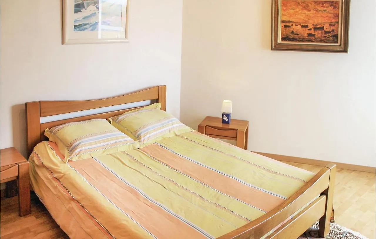 Awesome Home In Plouarzel With Wifi 펜션
